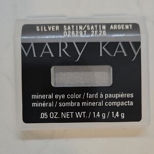 Mary Kay Silver Satin Mineral Eye Shadow
